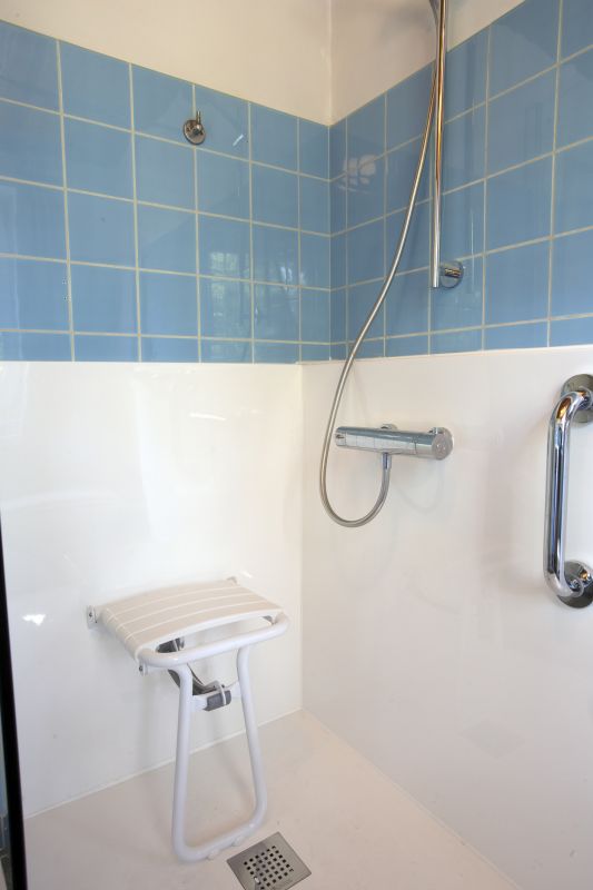 Elderly Bath detail